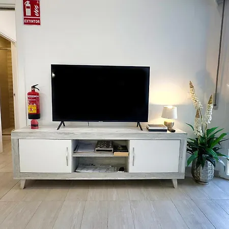 度假居 Skol 350. Great 2 Bedroom In Skol 马尔韦利亚