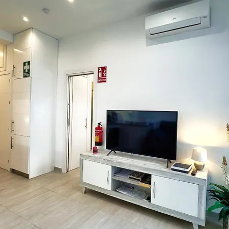 Skol 350. Great 2 Bedroom In Skol 別荘 *